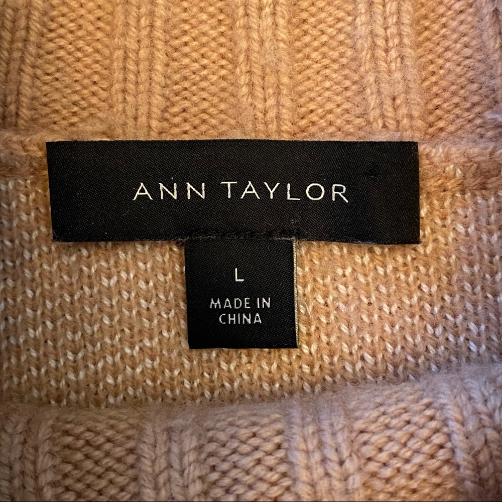 Ann Taylor Mock Neck Pullover, L - Picture 9 of 9